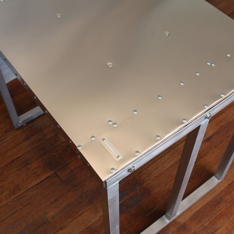 Standby Console Table | Aluminum